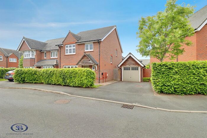 4 Bedroom Detached House For Sale In Norbreck Avenue, Crewe, CW2