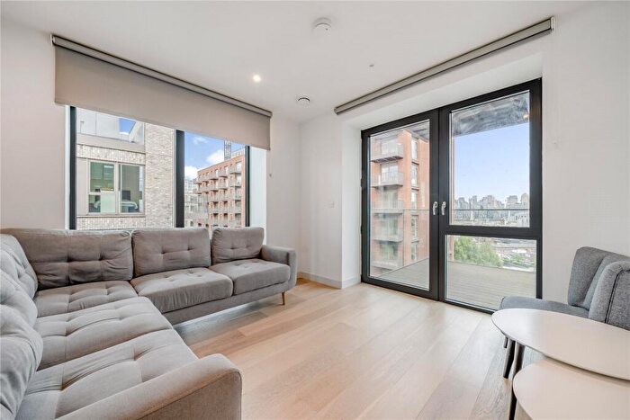 2 Bedroom Apartment To Rent In Shipwright Street, London, E16
