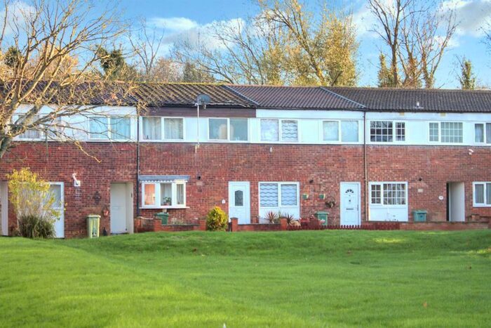 3 Bedroom Terraced House To Rent In Lamberts Croft, Greenleys, MK12