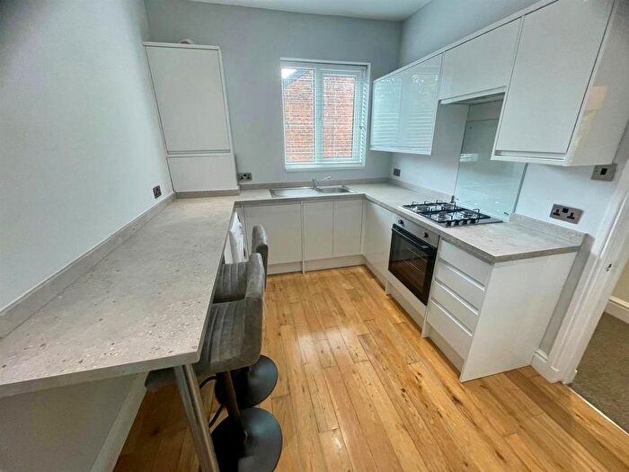 2 Bedroom Flat To Rent In Mellor Road, Cheadle Hulme, SK8