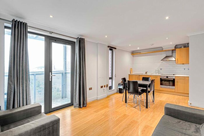 2 Bedroom Flat To Rent In Edge Apartments, London, E15