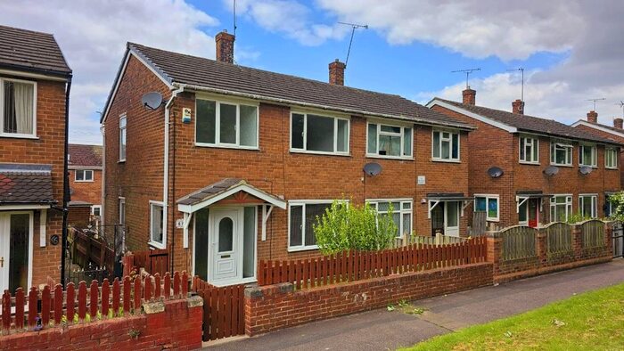 3 Bedroom Semi-Detached House To Rent In Western Avenue, Pontefract, WF8