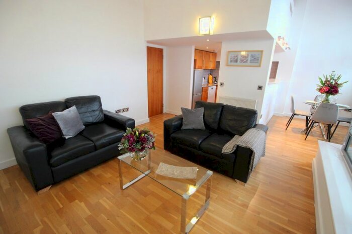 2 Bedroom Flat To Rent In Connect House, Northern Quarter, Manchester, M4