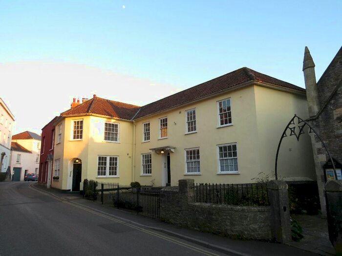 1 Bedroom Flat To Rent In West Street, Axbridge, Somerset, BS26
