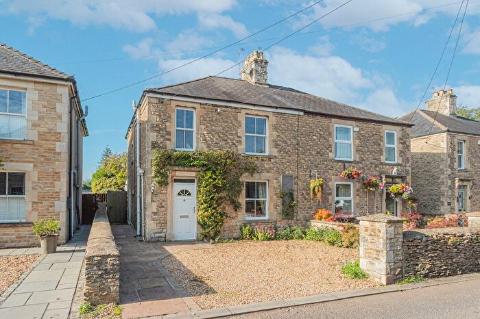 3 Bedroom Semi Detached House For Sale In Northfield Road, Tetbury, GL8