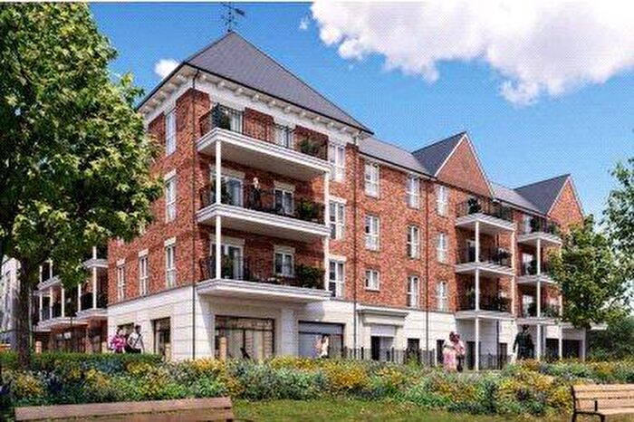 3 Bedroom Flat For Sale In Hartland Village, Ively Road, Fleet, Hamsphire, GU51