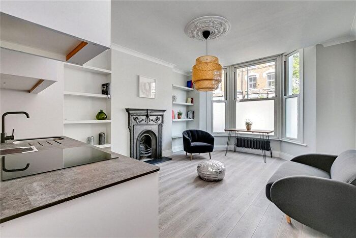 2 Bedroom Flat For Sale In St. Julians Road, Queen's Park, NW6