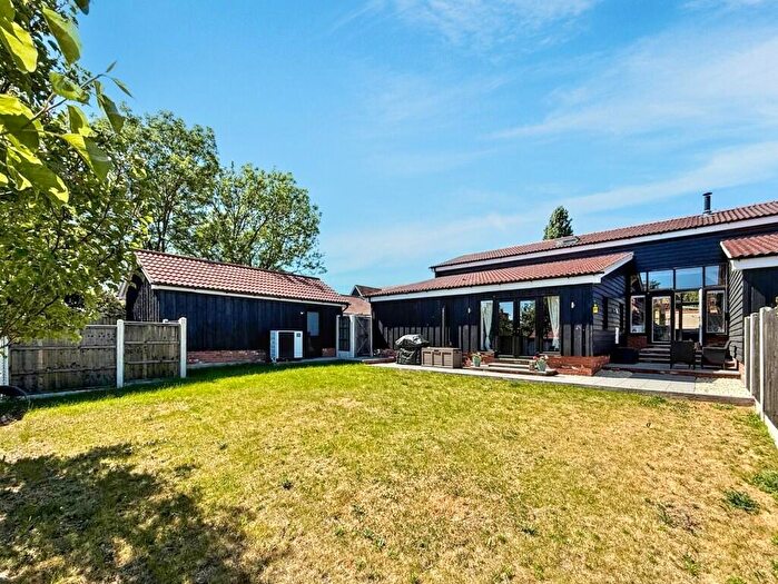 3 Bedroom Barn For Sale In Green View, IP6