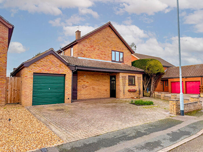 3 Bedroom Detached House For Sale In Greenwood Close, Bury, PE26