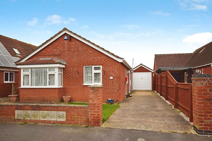 2 Bedroom Detached Bungalow For Sale In Beacon Park Drive, Skegness, PE25