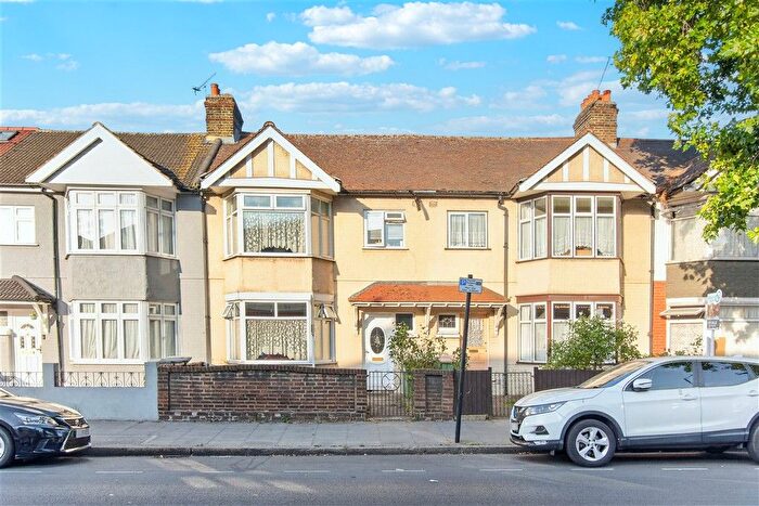 3 Bedroom Terraced House For Sale In High Street South, East Ham, E6
