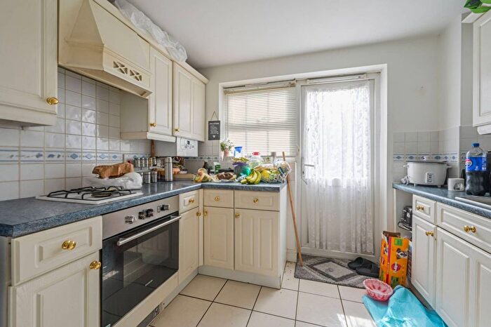 1 Bedroom Flat For Sale In Vulcan Close, Beckton, London, E6