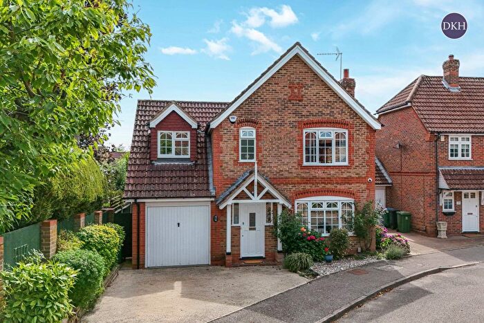 4 Bedroom Detached House For Sale In Ridgefield, Nascot Wood, Watford, Hertfordshire, WD17