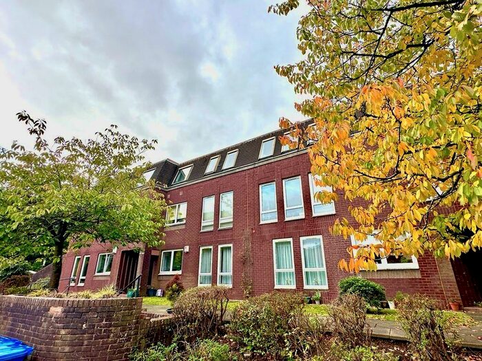 2 Bedroom Flat To Rent In Clarence Gardens, Hyndland, Glasgow, G11