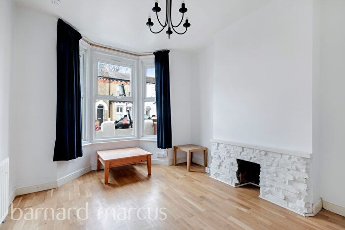 4 Bedroom Property To Rent In Hereward Road, London, SW17