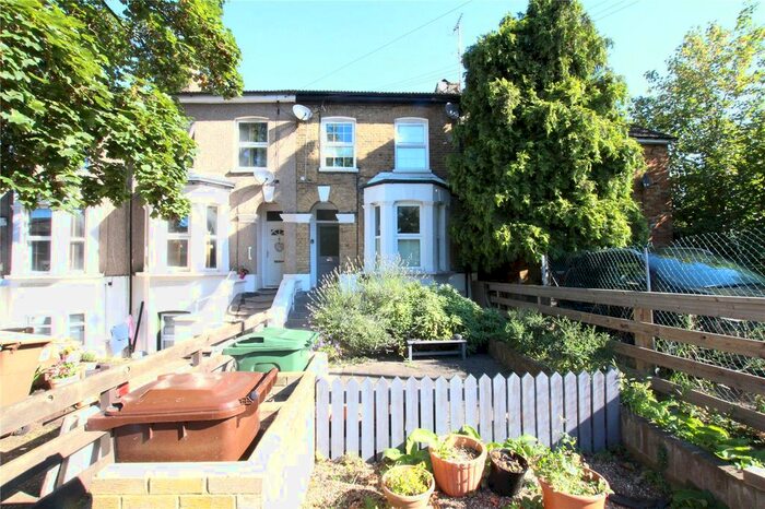 1 Bedroom Flat To Rent In Wallwood Road, London, E11