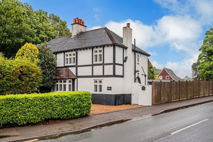 3 Bedroom Semi Detached House For Sale In Fir Tree Road, Banstead, SM7