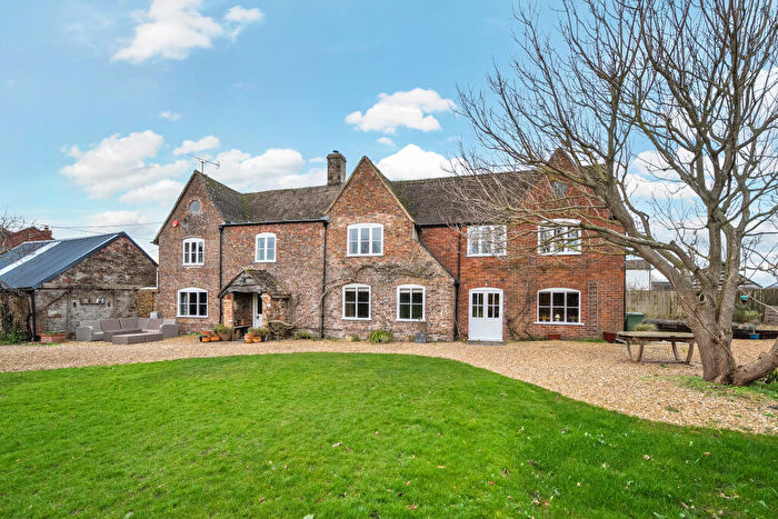 4 Bedroom Detached House For Sale In Nupend Lane, Nupend, GL10