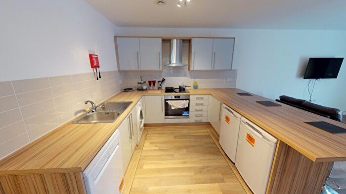 3 Bedroom Flat To Rent In Huntingdon Street, Nottingham, NG1