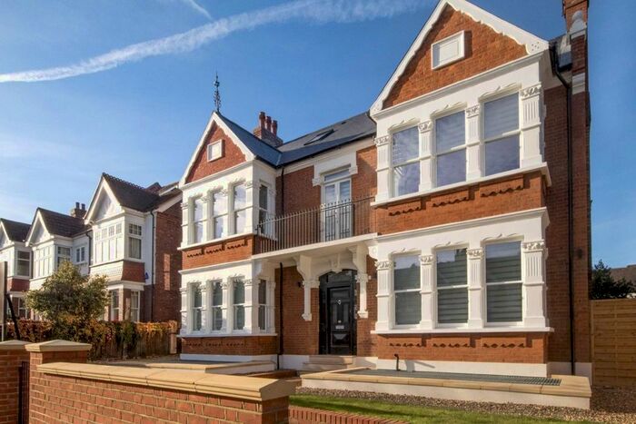 2 Bedroom Flat To Rent In Woodfield Road, London, W5