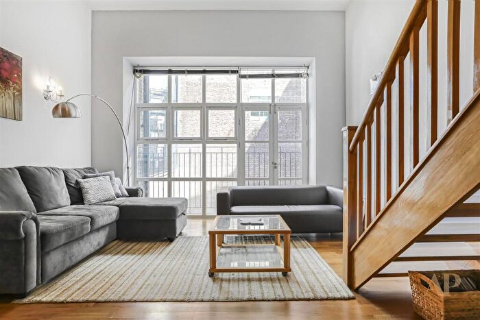 1 Bedroom Flat To Rent In City Road, Islington, EC1V