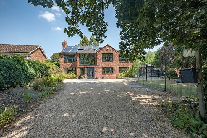 5 Bedroom Detached House For Sale In Grove Road, Knowle, Solihull, B93