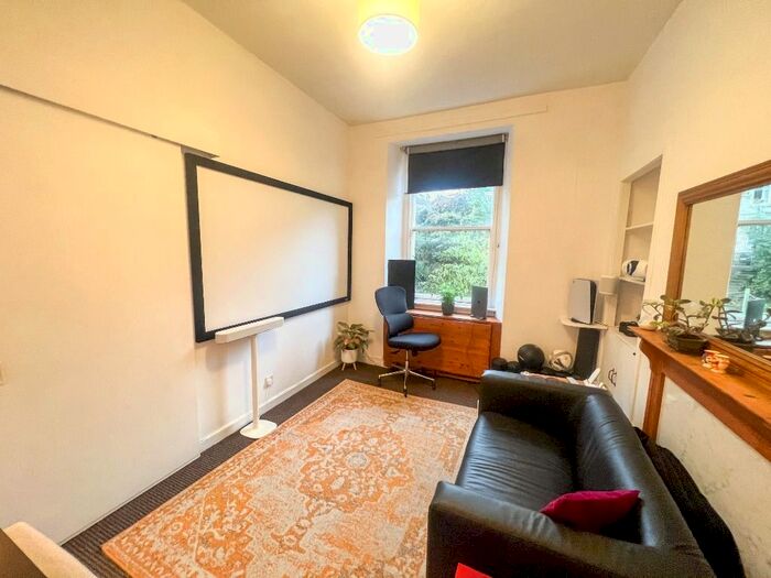 1 Bedroom Flat To Rent In Canonmills, Canonmills, Edinburgh, EH3