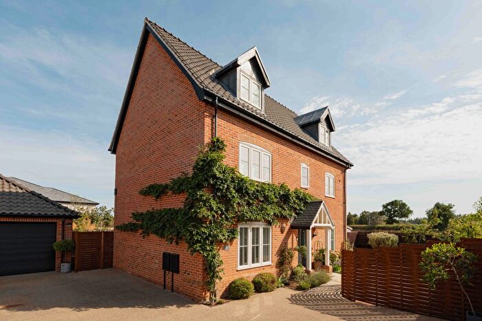 5 Bedroom Detached House For Sale In Magpie Close, Holt, Norfolk, NR25
