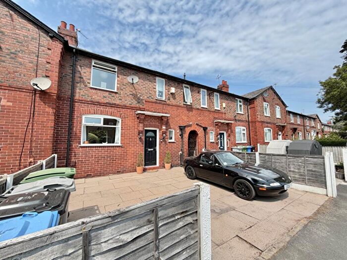 3 Bedroom Terraced House For Sale In Sefton Road, Sale, Trafford, M33