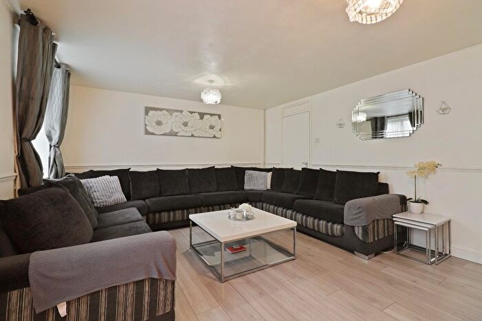 3 Bedroom Town House For Sale In Oxford Street, Upperthorpe, S6