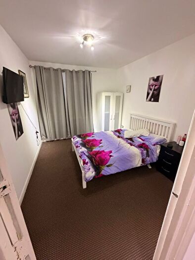 1 Bedroom Flat To Rent In Broad Street, RM10