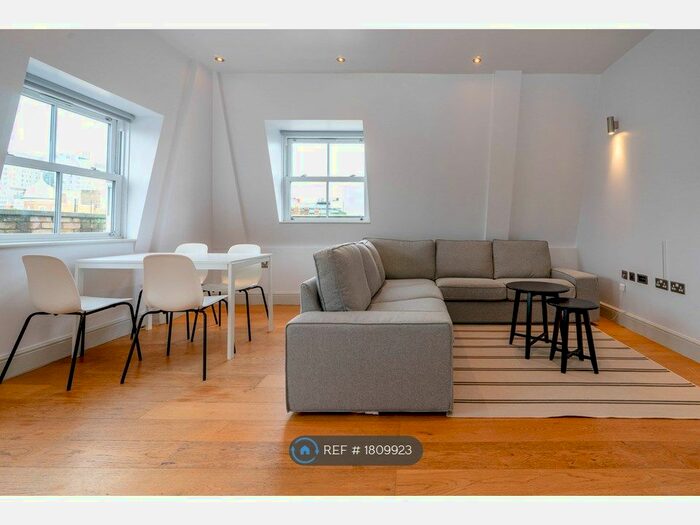 3 Bedroom Flat To Rent In Kings Court Apartments, London, E1