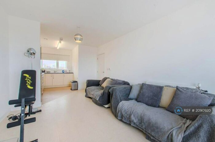 1 Bedroom Flat To Rent In Barlborough Street, London, SE14