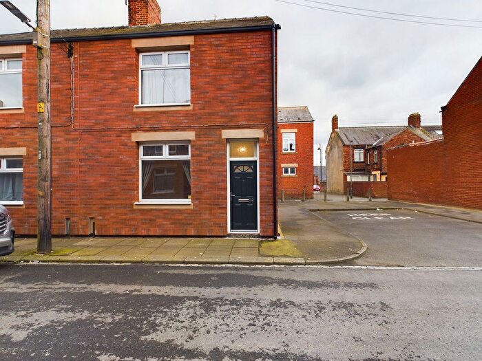 2 Bedroom End Of Terrace House To Rent In Newton Street, Ferryhill, DL17