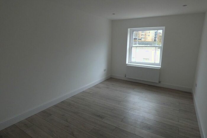 2 Bedroom Flat To Rent In High Street, Dartford, DA1