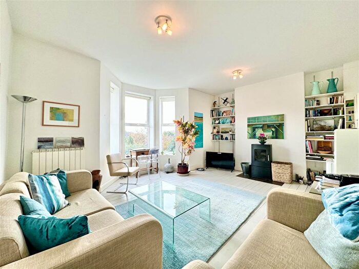 4 Bedroom Terraced House For Sale In Godwin Road, Hastings, TN35