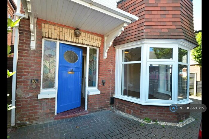 3 Bedroom Flat To Rent In Talbot Road, Bournemouth, BH9