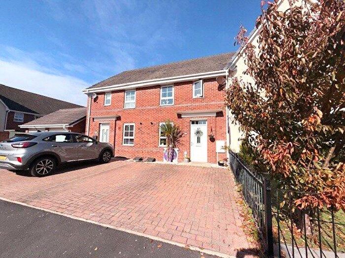 3 Bedroom Terraced House For Sale In Hawthorn Drive, Thornton-Cleveleys, Lancashire, FY5