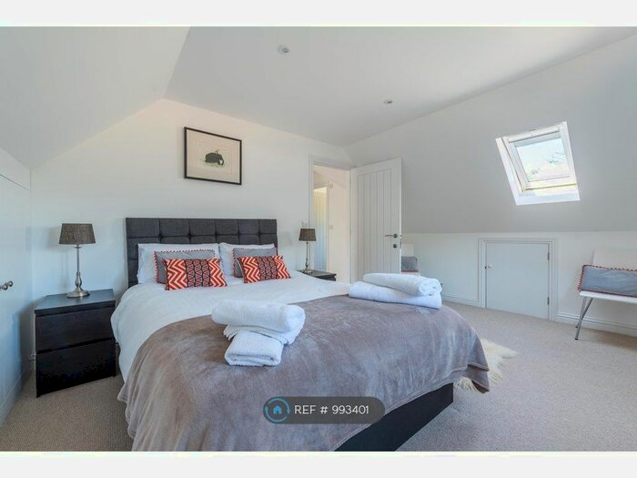 2 Bedroom Detached House To Rent In Church Lane, Dogmersfield, Hook, RG27