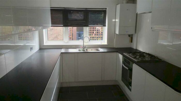 6 Bedroom Semi-Detached House To Rent In Ramsey Close, Canterbury, CT2