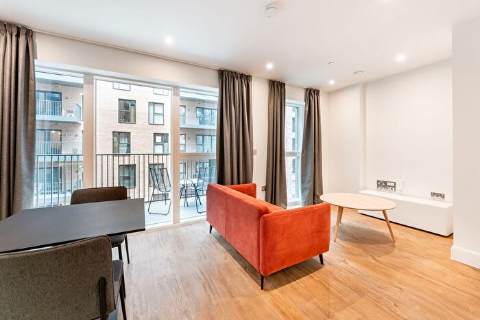 Studio To Rent In Uncle Colindale, Colindale, London, NW9