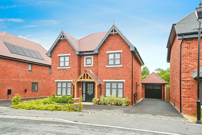 4 Bedroom Detached House For Sale In Holloway Rise, Littleton Panell, Devizes, SN10