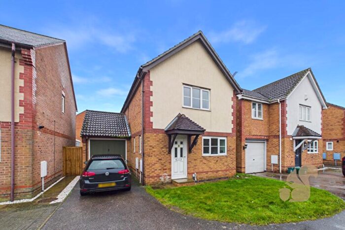 3 Bedroom Detached House For Sale In Thracian Close, Colchester, CO2