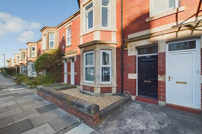 2 Bedroom Flat To Rent In Audley Road, South Gosforth, Newcastle Upon Tyne, NE3