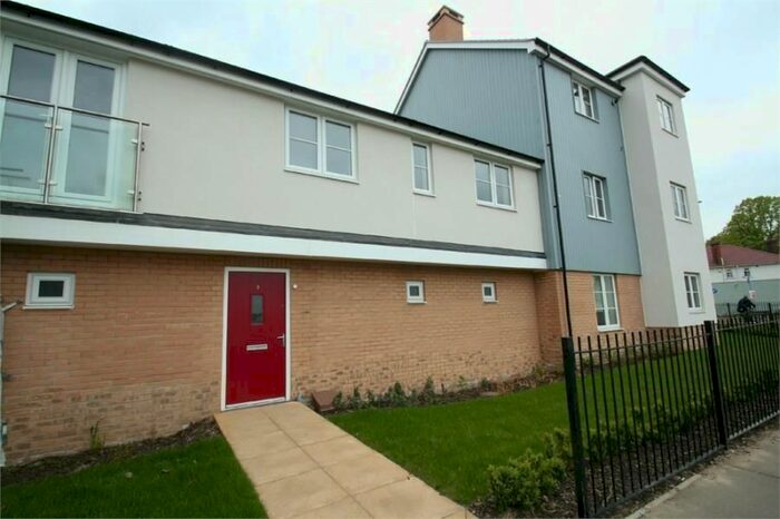 2 Bedroom Flat To Rent In Goojerat Road, Colchester, CO2