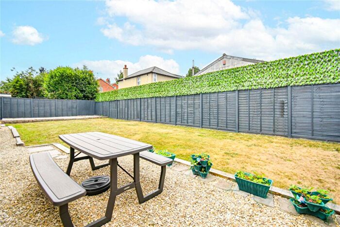 4 Bedroom Detached House For Sale In Speen Place, Speen, Newbury, Berkshire, RG14