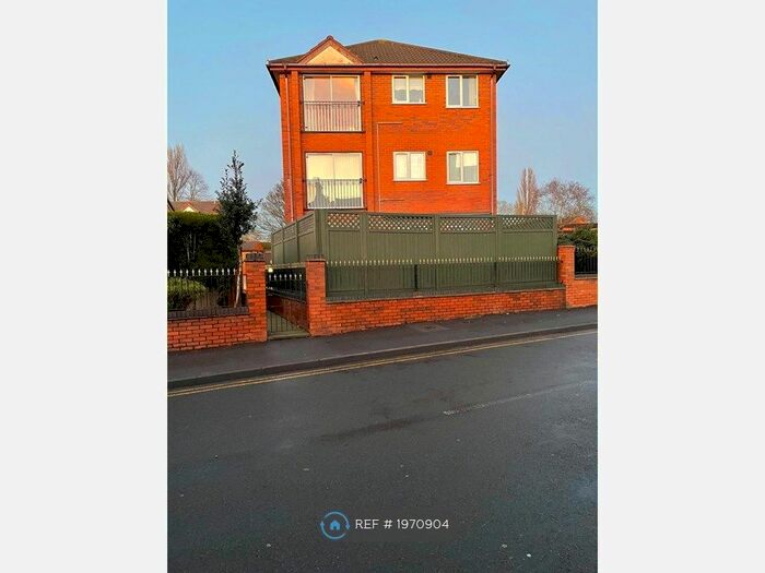 2 Bedroom Flat To Rent In Old Penkridge Mews, Cannock, WS11