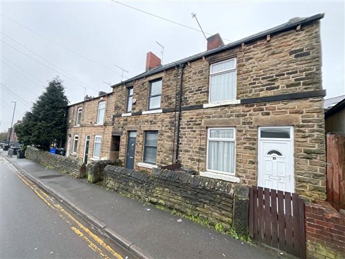 3 Bedroom End Terrace House For Sale In Woodhouse Road, Sheffield, S12