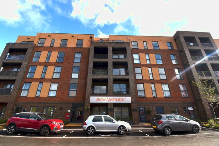 1 Bedroom Flat To Rent In Moorfield Place, Farnborough, GU14