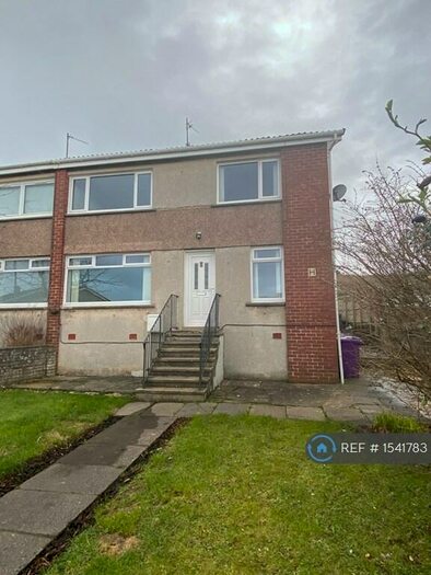 4 Bedroom Semi-Detached House To Rent In Chapelhill Mount, Ardrossan, KA22